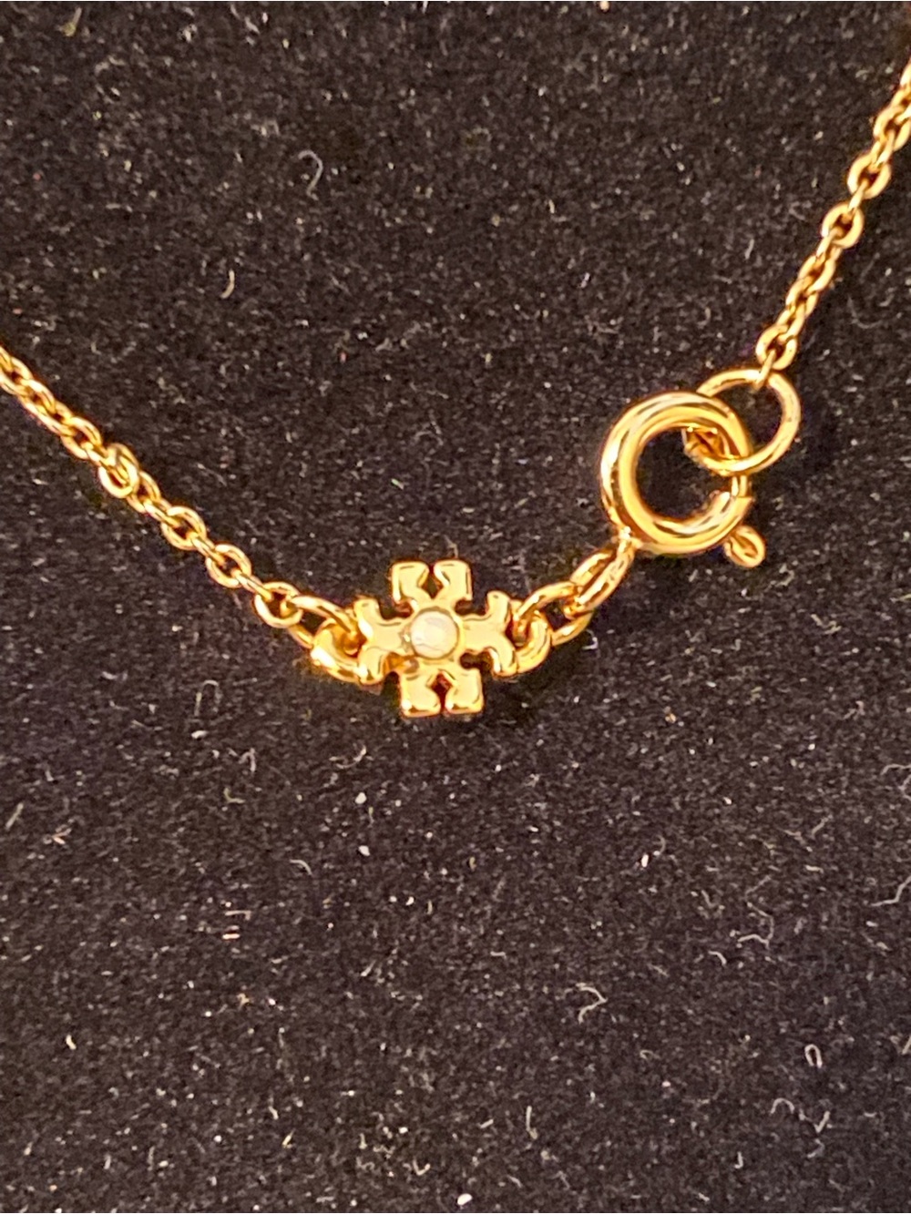 Tory Burch Kira flower pendant necklace w/ white mother-of-pearl inlay gold 18” - Picture 6 of 7